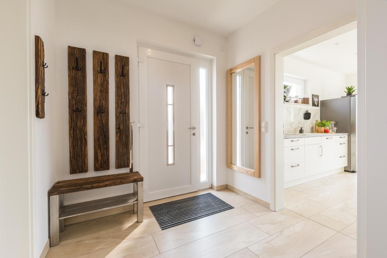 Ferienhaus Fuer Die Ganze Familie - Kamin-Sauna-See Krakow am See Exterior photo