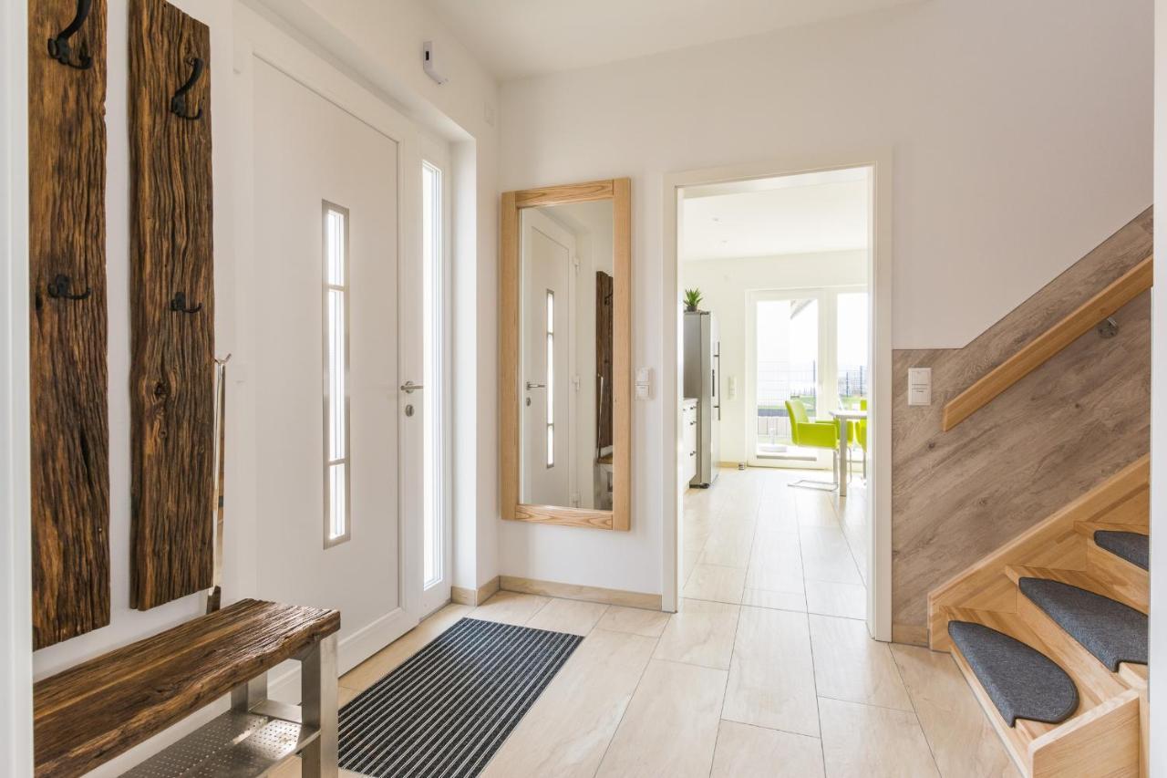 Ferienhaus Fuer Die Ganze Familie - Kamin-Sauna-See Krakow am See Exterior photo
